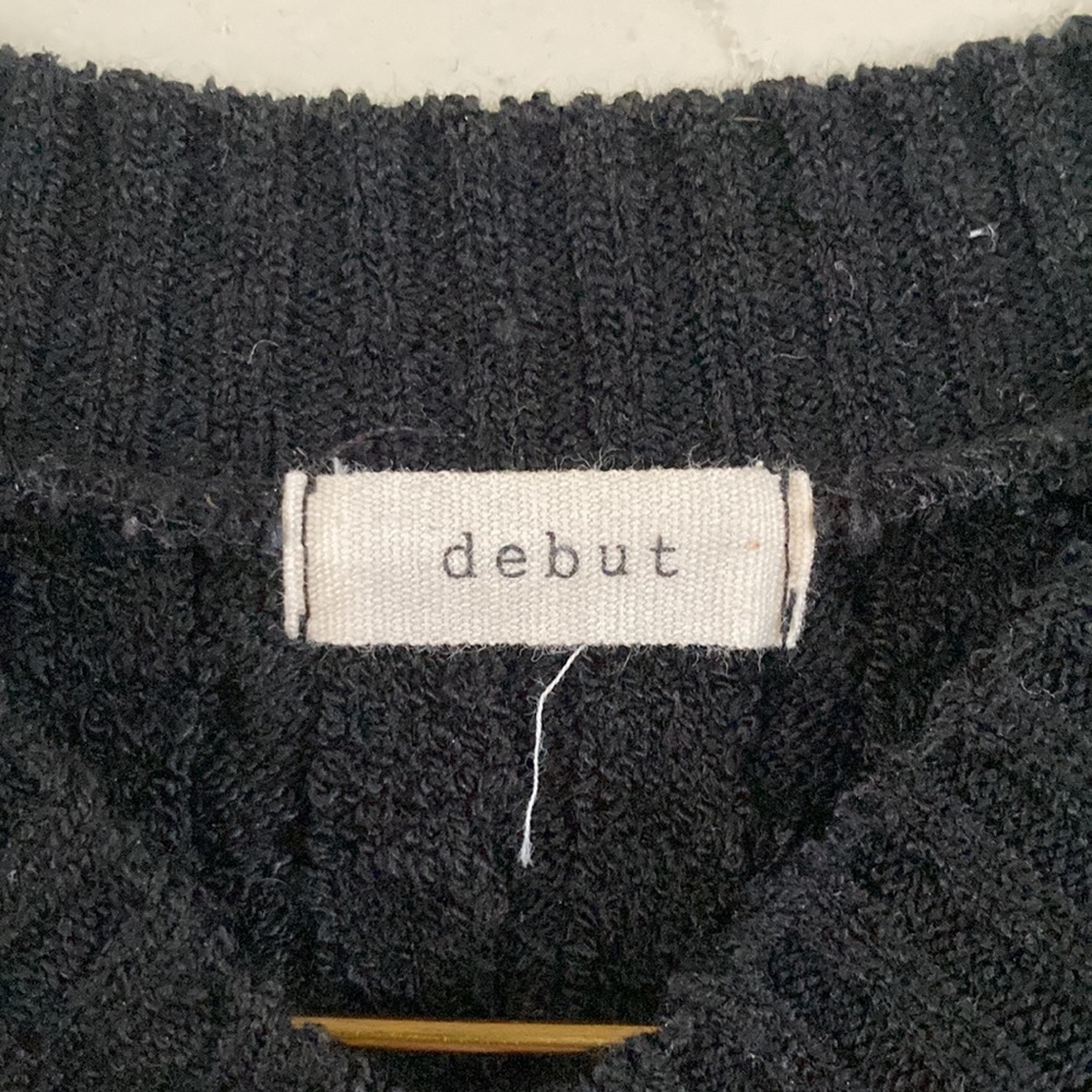 Debut Top - Picture 2 of 5